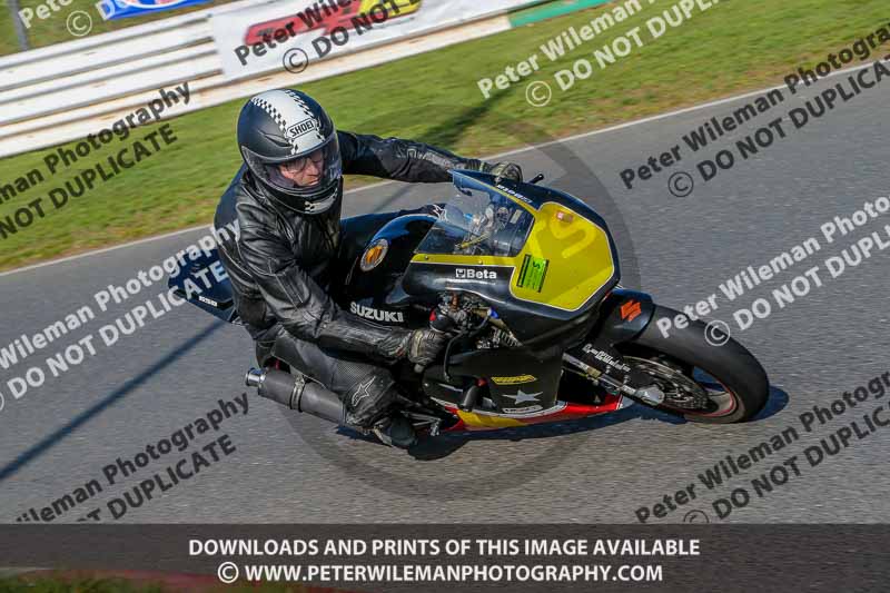 PJM Wedding Photography;enduro digital images;event digital images;eventdigitalimages;mallory park;mallory park photographs;mallory park trackday;mallory park trackday photographs;no limits trackdays;peter wileman photography;racing digital images;trackday digital images;trackday photos